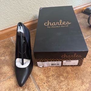 Charles black size 5.5 heels